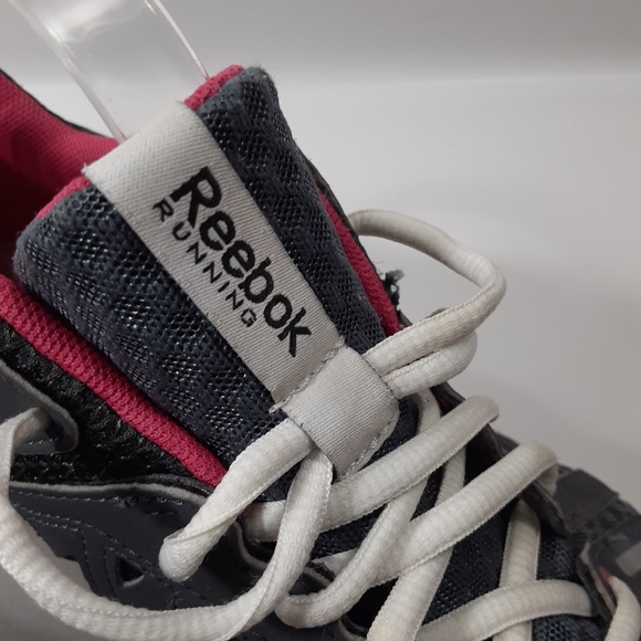 Reebok SmoothFlex Flyer Size 10 Gray and Pink Running Athletic Sneakers Shoes - Picture 2 of 10